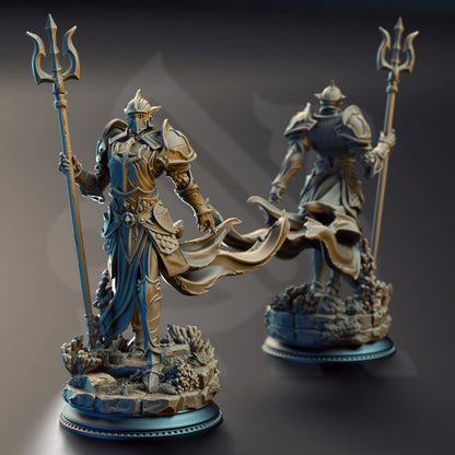 Cylantros Azurius – Knight Paladin with Trident Plate Warrior