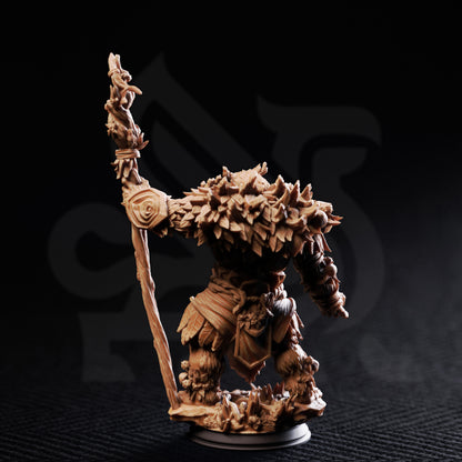 Hvitabjörn - Beastfolk Werebear Druid DnD miniature 3D printed resin figure alternate angle