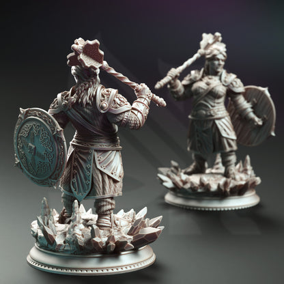 Kilda - Dwarf War Cleric Figure