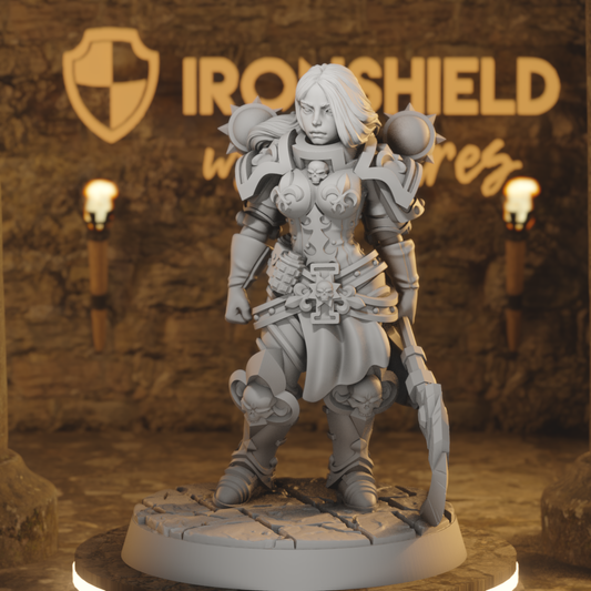 Monja 22 – Armored Paladin Inquisitor Heroine