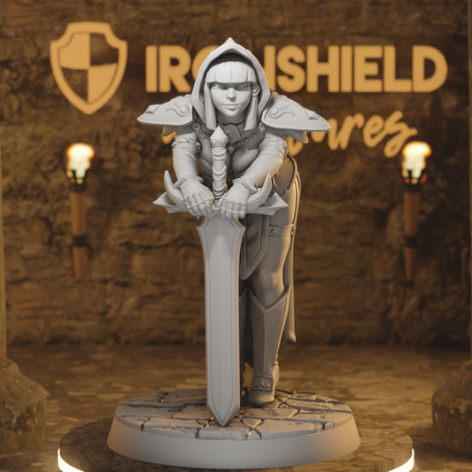 Silencia - Female Paladin Sword Fighter