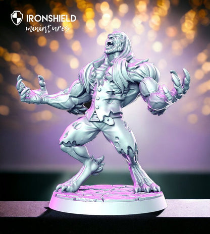 Bruce the mighty werewolf transformation detailed minis for dnd figure print 3d resin 12k 32mm miniatures figures mini