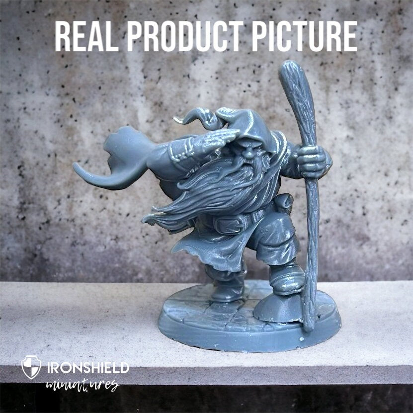 Gimmyr dwarven wanderer dwarf for dnd figure print 3d resin 12k 32mm miniatures figures mini