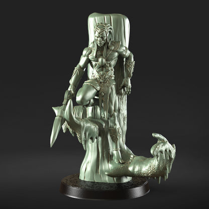 Erin - Forest Warrior + Tree Figure 12k + Base + BONUS Print 3D RPG Miniature Gift Idea mini | Dungeons & Dragons | Tabletop | RN Estudio