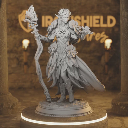 Synoria Elf fey Druid Mage Priestess Wizard — 360° rotating view of 3D printed DnD miniature